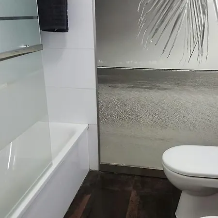 Caledonia Park Apartment